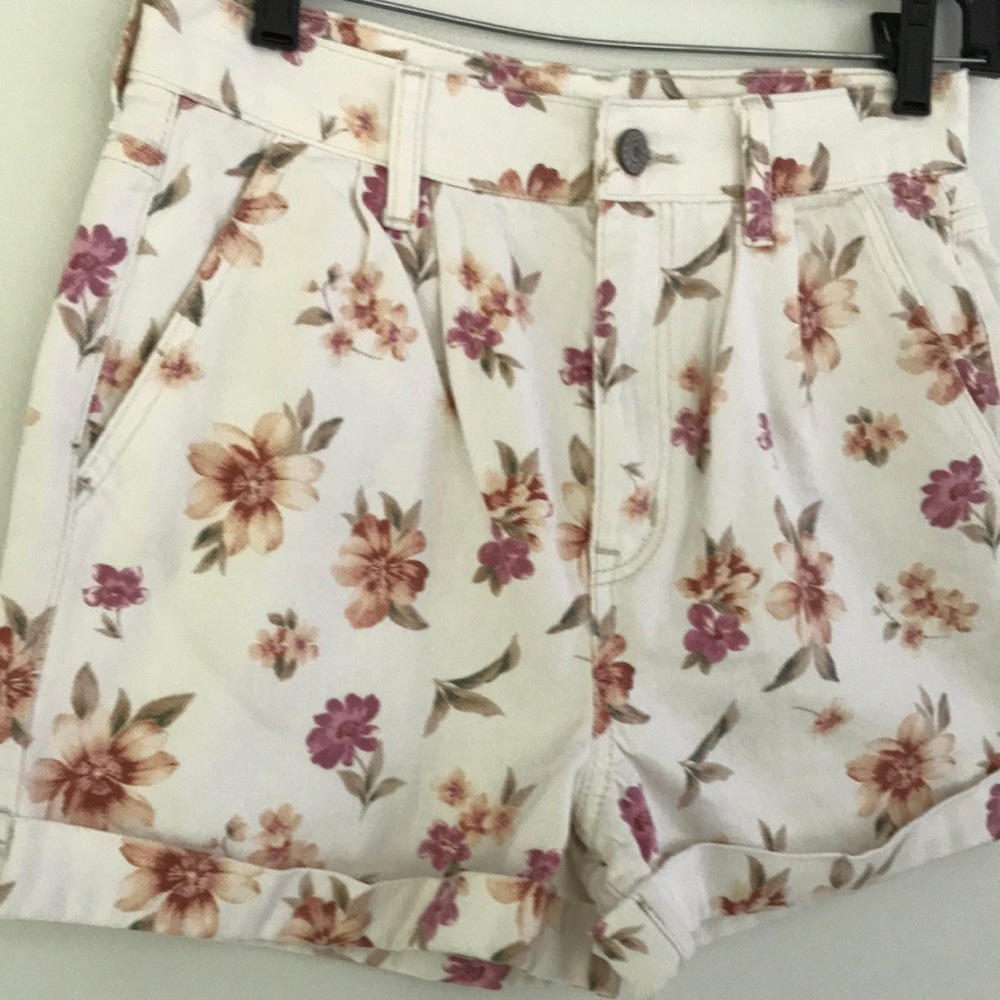 White Floral Women's Cotton Shorts - Picture 2 of 8